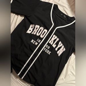 SHEIN jersey size Xs with big a big fir